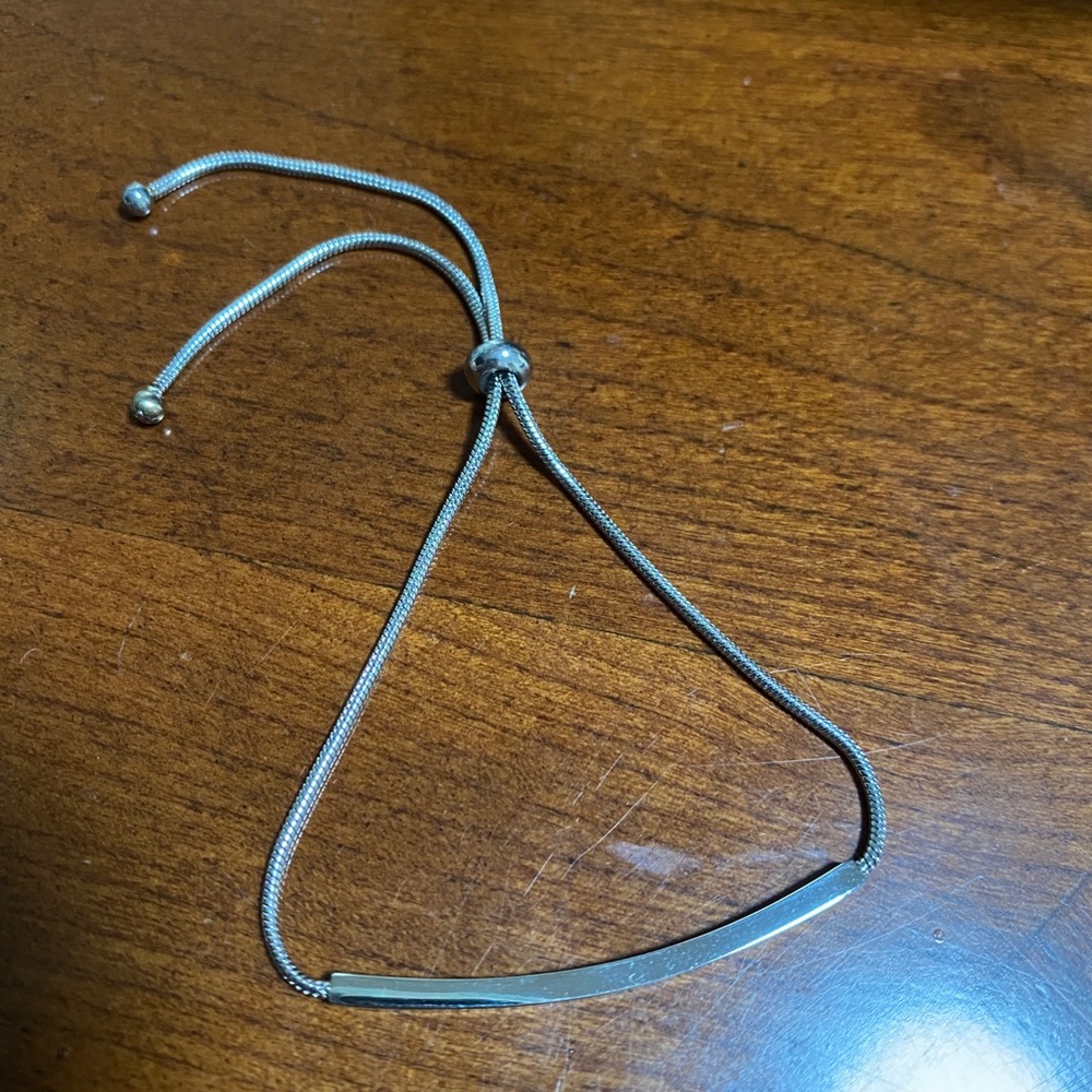 Bracelet